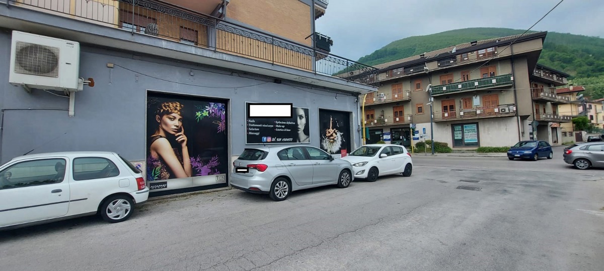 Foto 3 di 5 - Negozio in vendita a Monteforte Irpino