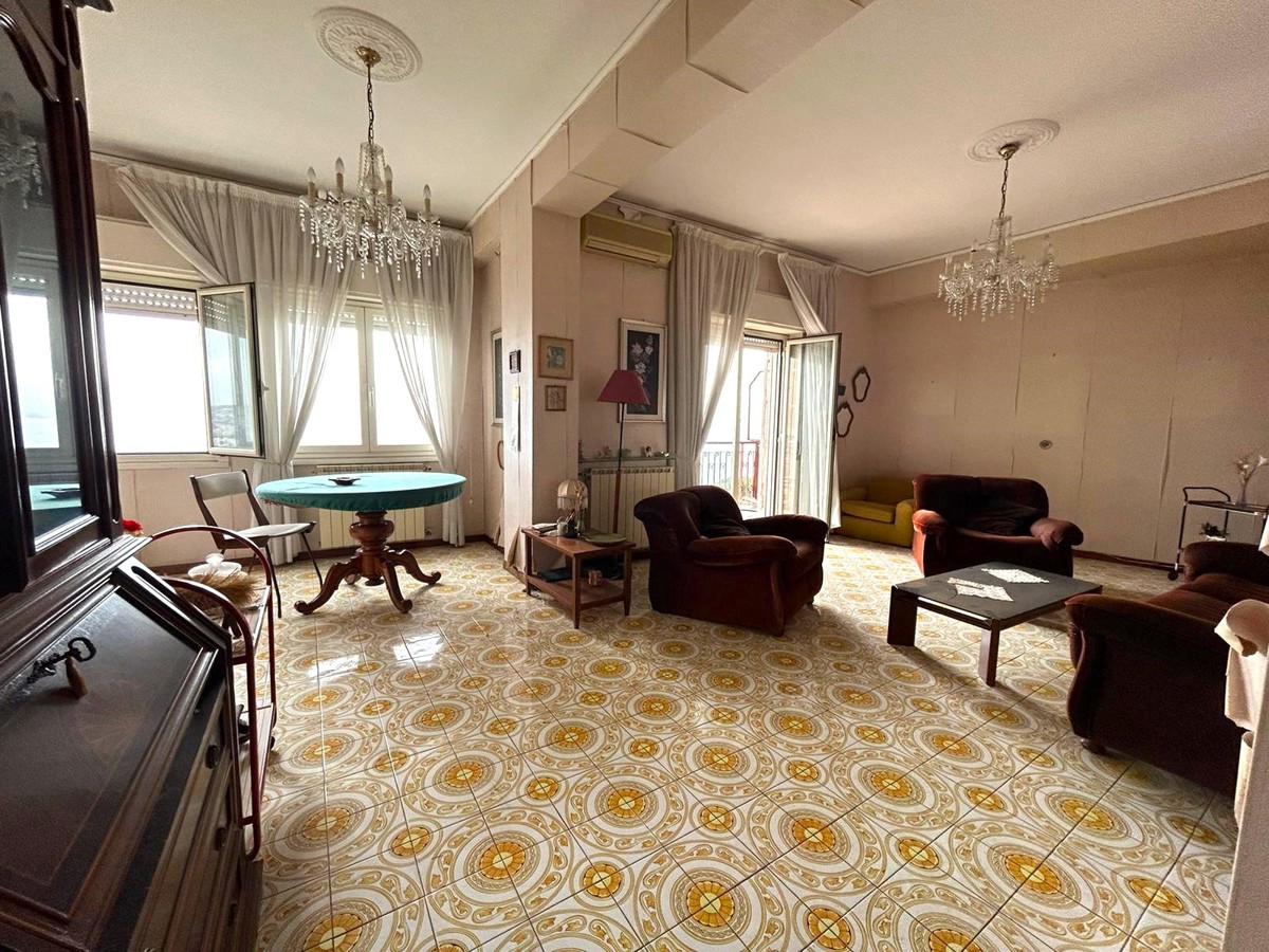 Foto 3 di 22 - Appartamento in vendita a Messina