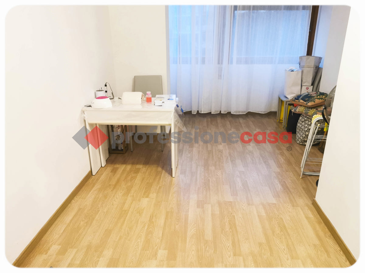 Foto 19 di 24 - Appartamento in vendita a Livorno