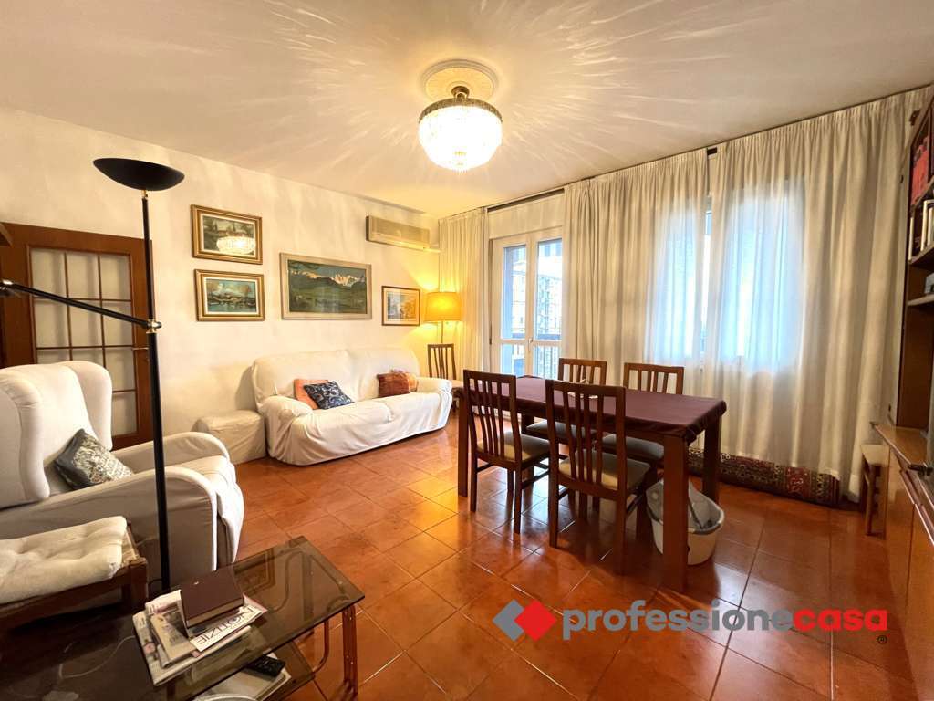 Foto 2 di 38 - Appartamento in vendita a Cesano Boscone