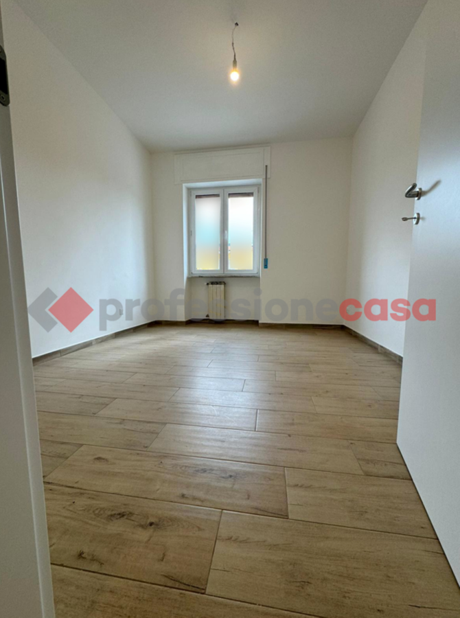 Foto 18 di 29 - Appartamento in vendita a Livorno