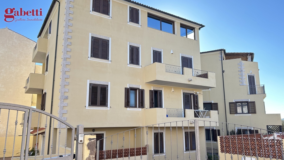 Foto 1 di 31 - Appartamento in vendita a La Maddalena