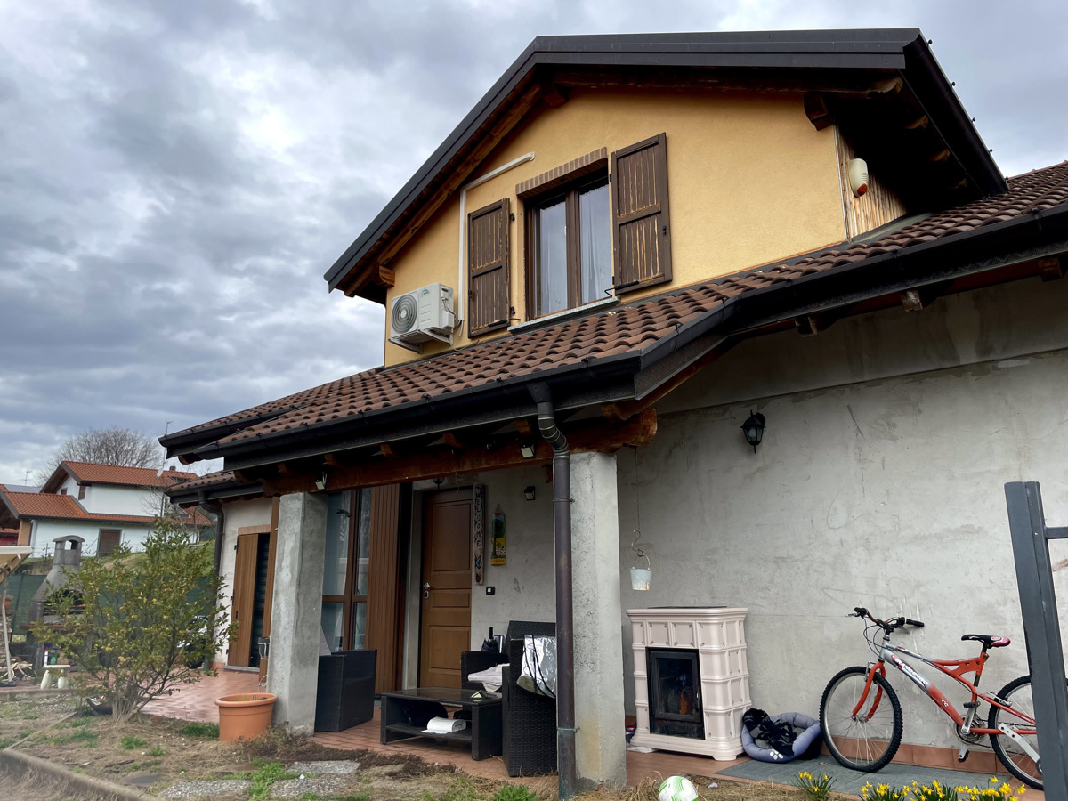 Foto 35 di 35 - Casa indipendente in vendita a Besozzo