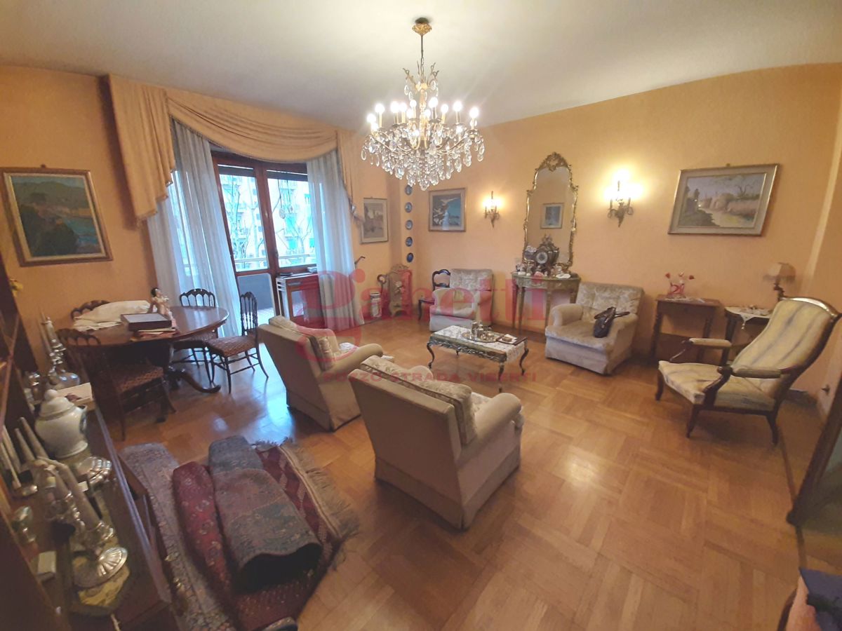 Foto 7 di 24 - Appartamento in vendita a Torino