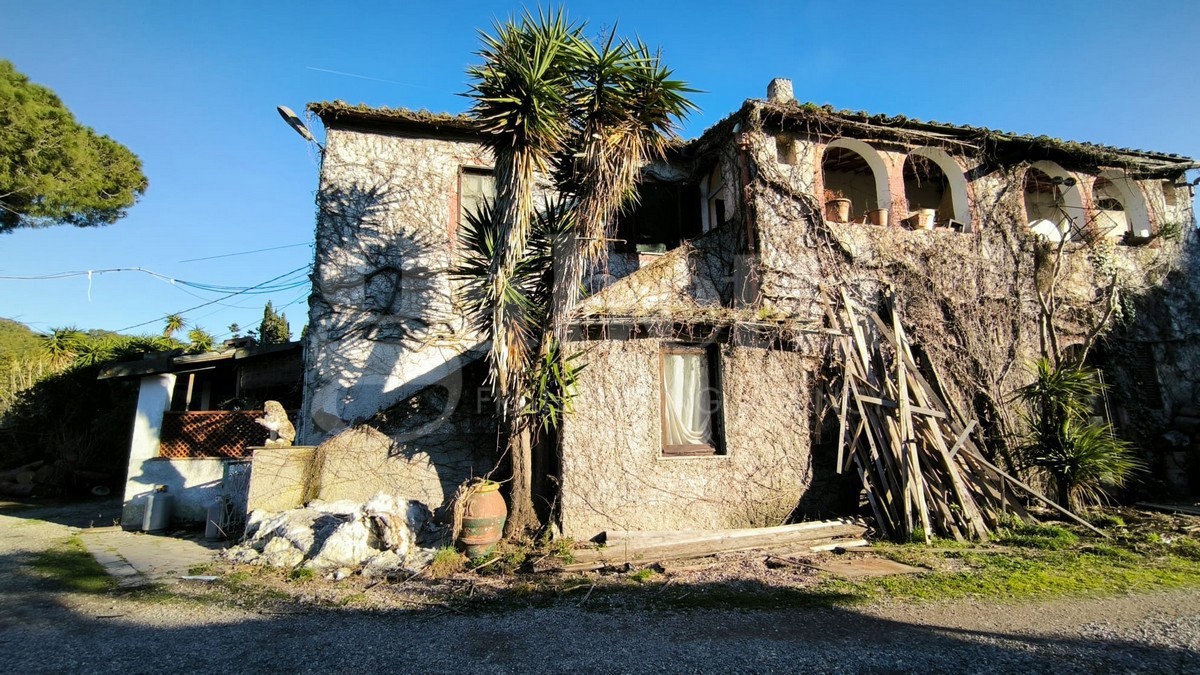 Foto 3 di 20 - Casa indipendente in vendita a Piombino