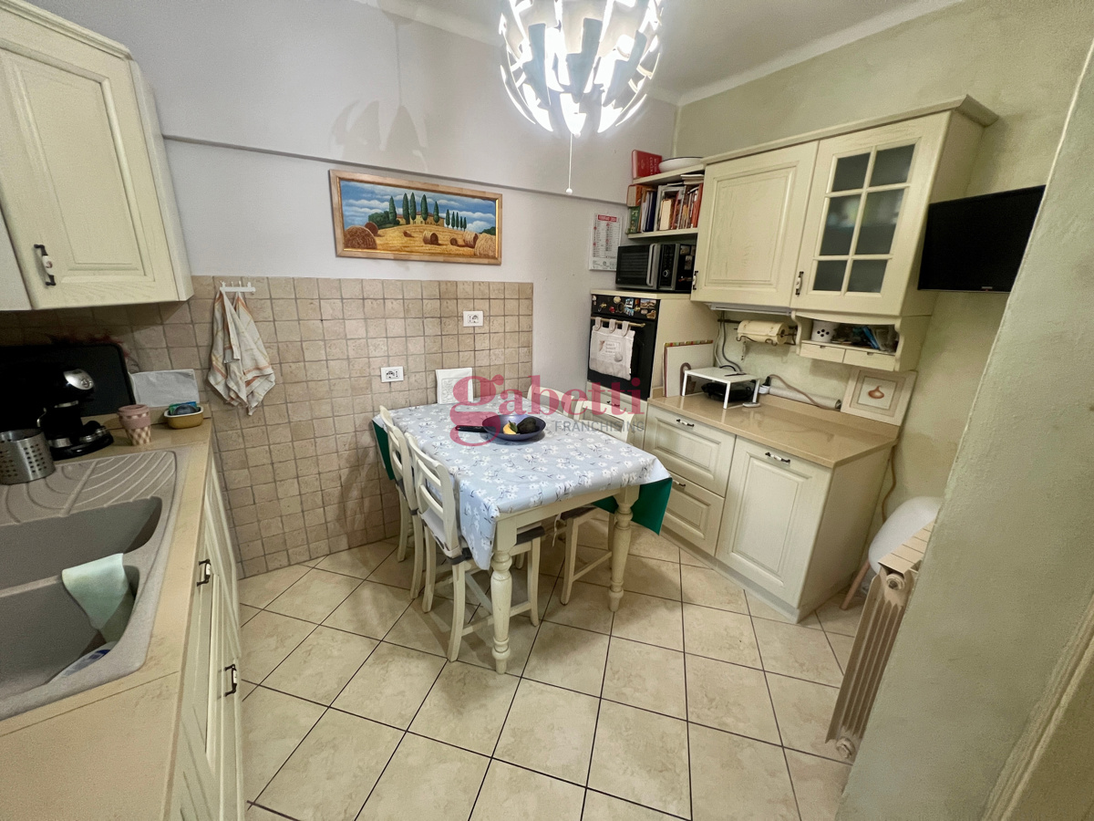 Foto 6 di 36 - Appartamento in vendita a Poggio A Caiano