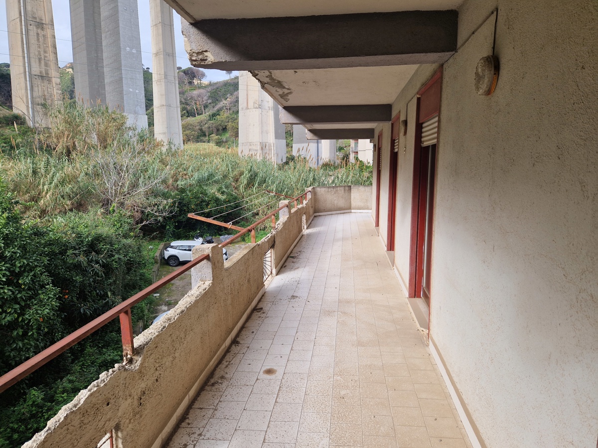 Foto 15 di 21 - Appartamento in vendita a Messina
