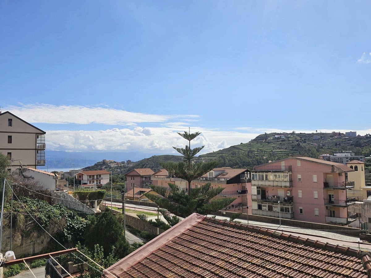 Foto 11 di 18 - Appartamento in vendita a Messina