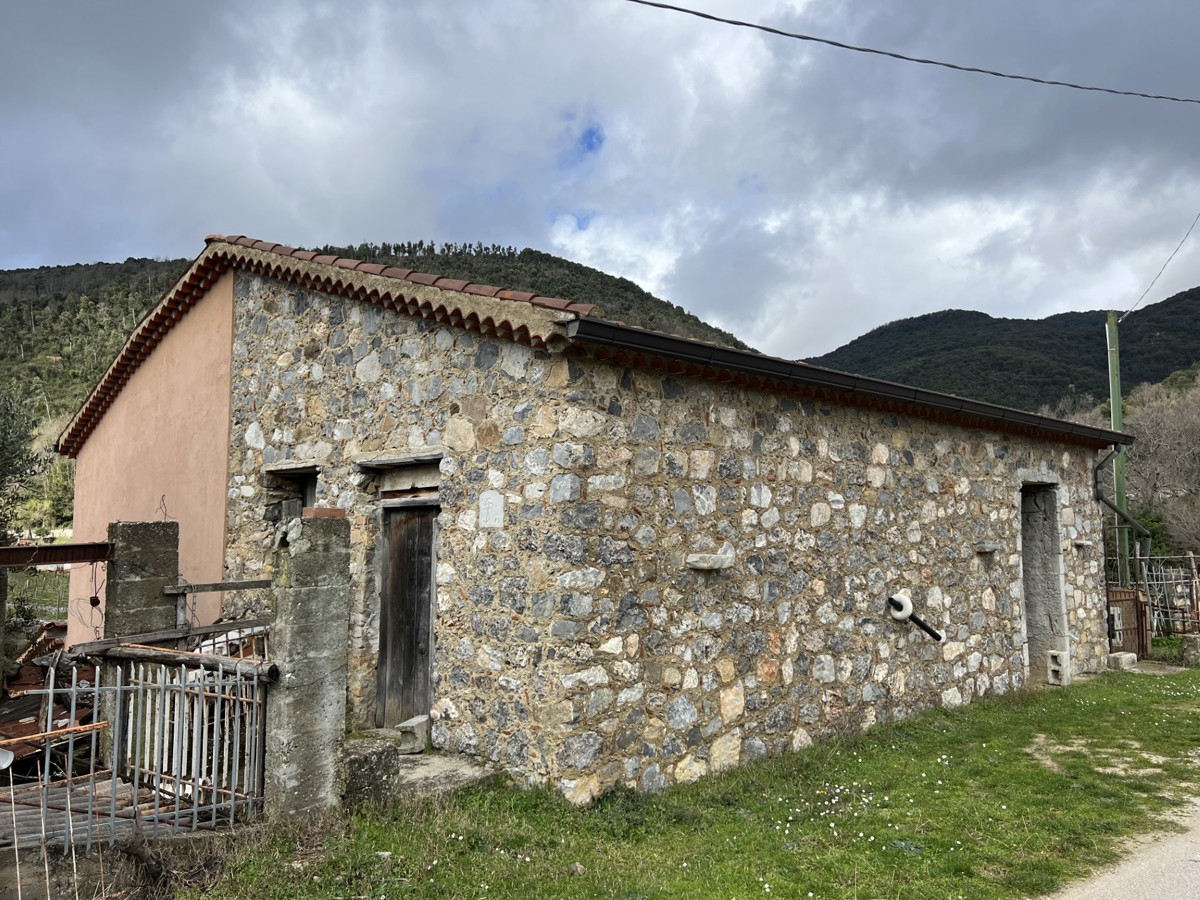 Foto 1 di 26 - Casa indipendente in vendita a San Giovanni a Piro