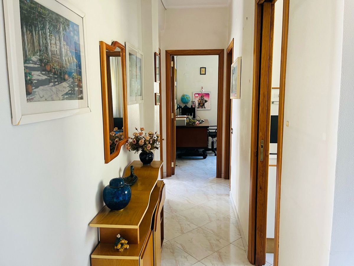 Foto 11 di 19 - Appartamento in vendita a Napoli