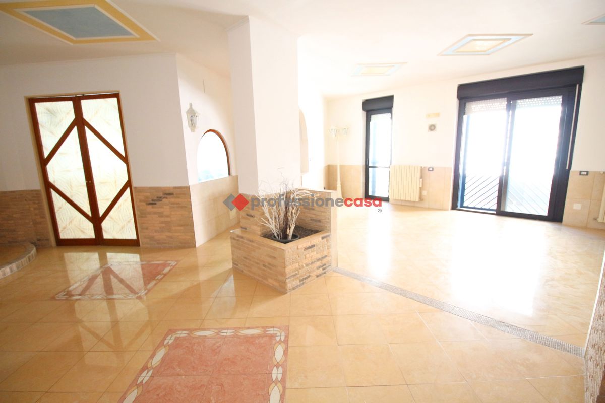 Foto 3 di 21 - Appartamento in vendita a Foggia