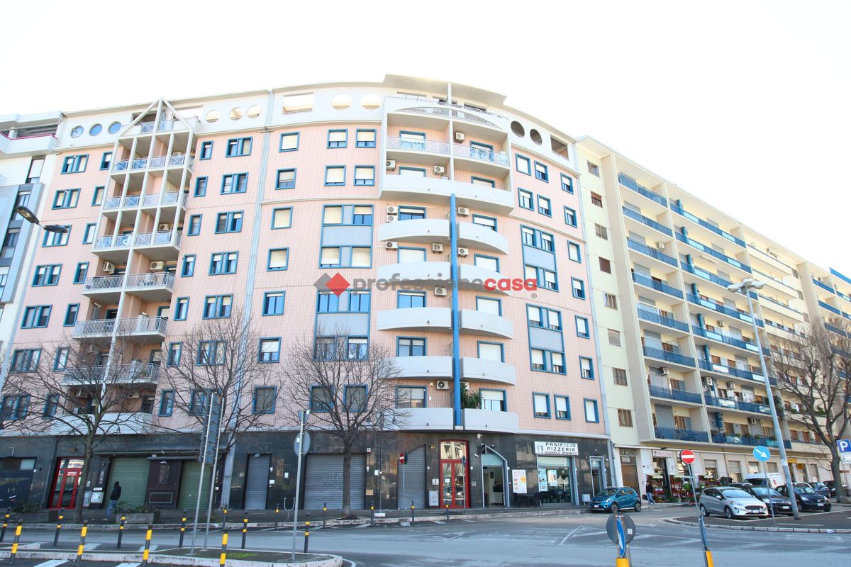 Foto 1 di 21 - Appartamento in vendita a Foggia