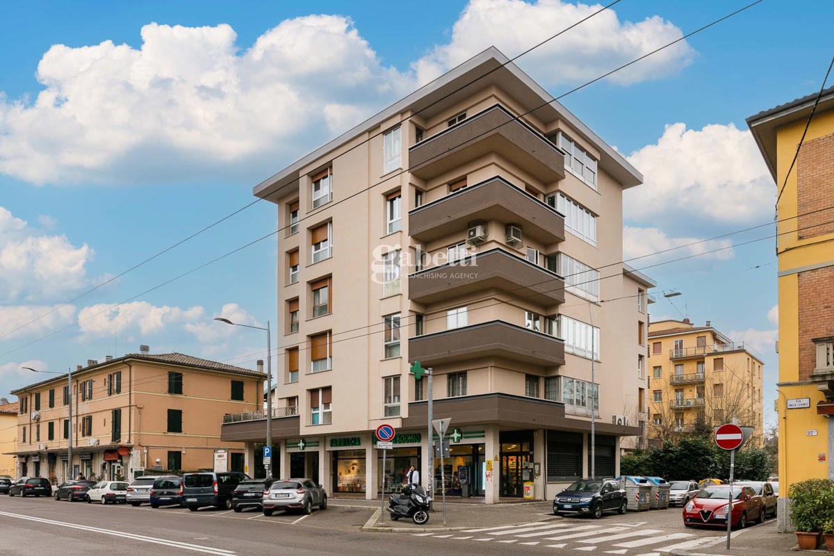 Foto 1 di 28 - Appartamento in vendita a Bologna