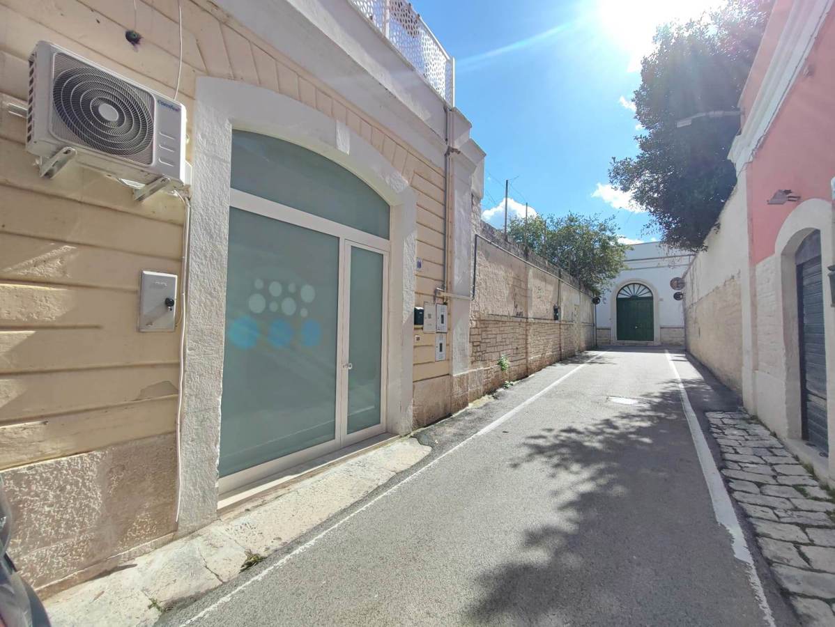 Foto 3 di 26 - Casa indipendente in vendita a Bari