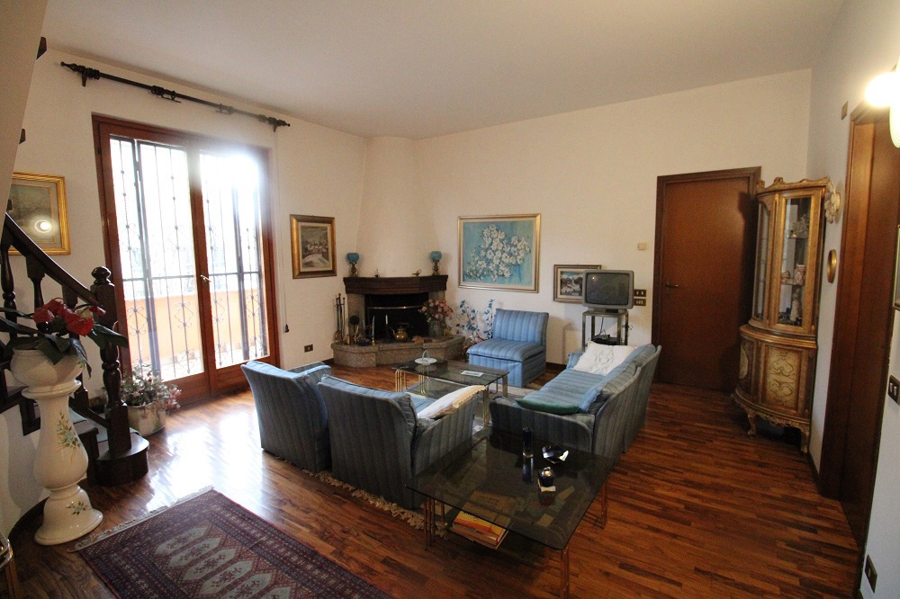 Foto 5 di 49 - Appartamento in vendita a Vaprio d'Adda