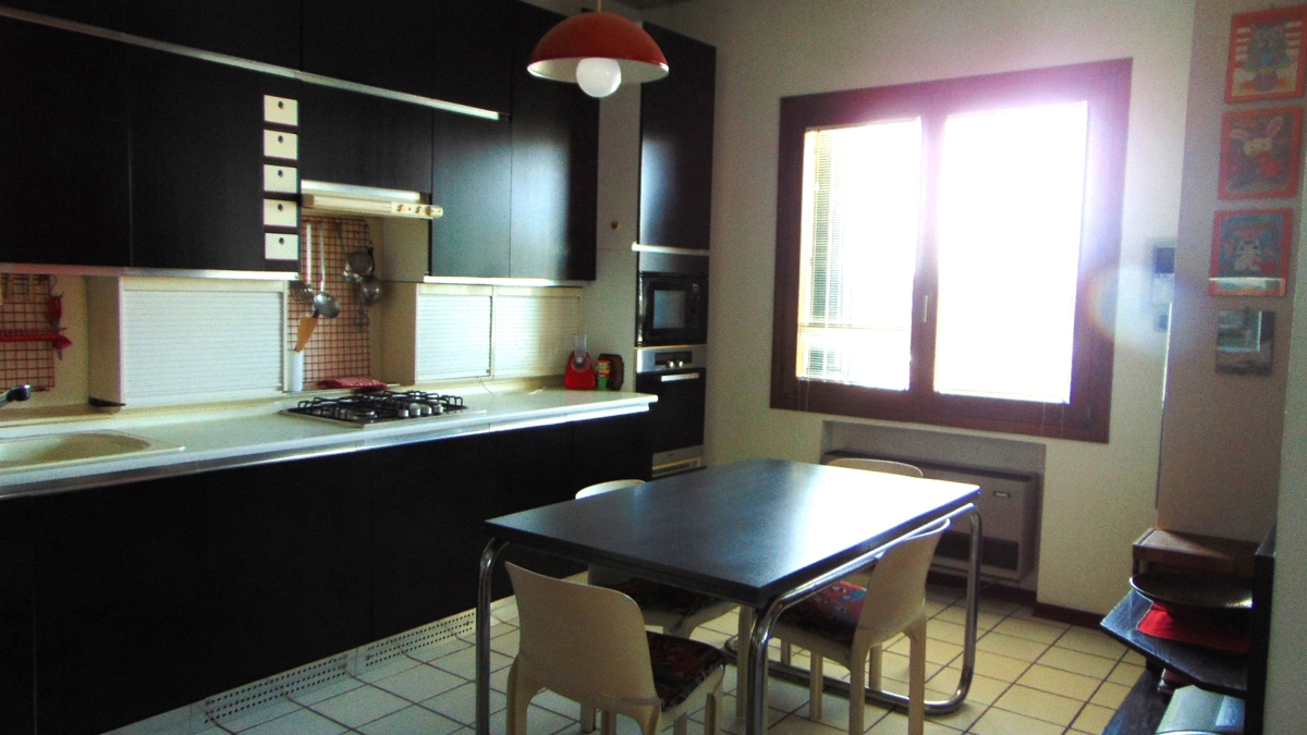 Foto 9 di 10 - Appartamento in affitto a Villadose