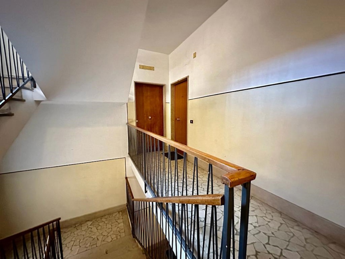 Foto 9 di 43 - Appartamento in vendita a Verona