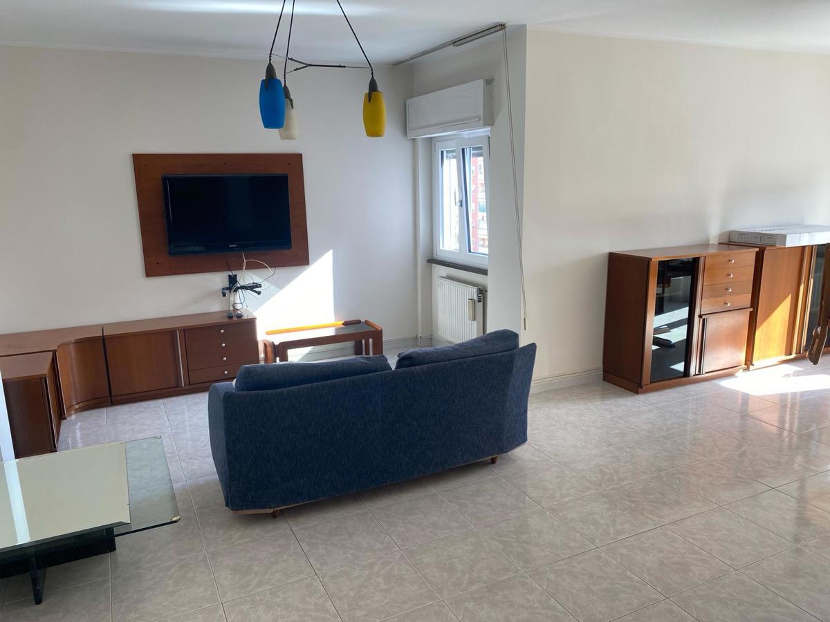 Foto 1 di 20 - Appartamento in affitto a Frosinone