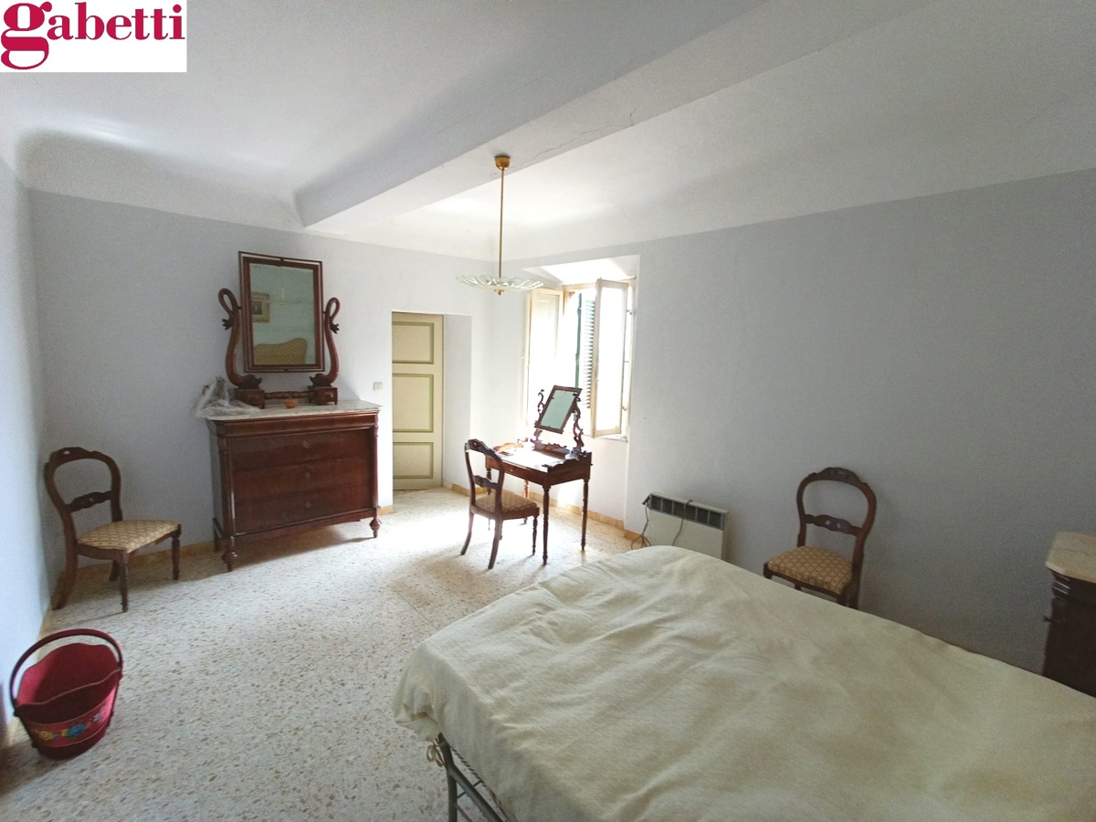 Foto 3 di 26 - Appartamento in vendita a Chiusdino