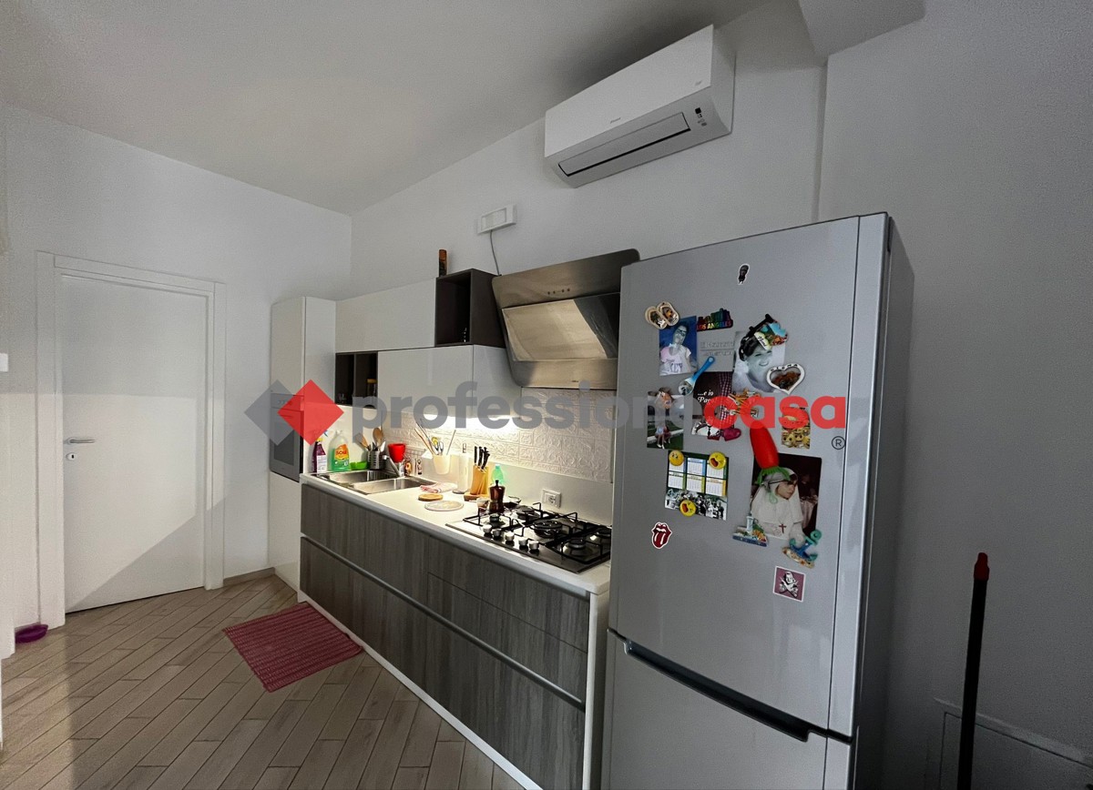 Foto 2 di 26 - Appartamento in vendita a Pomezia