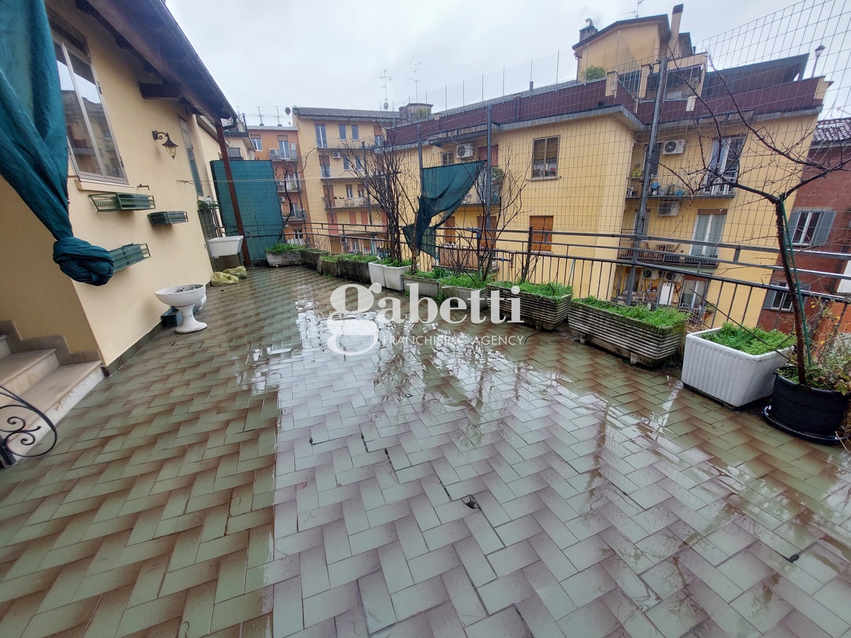 Foto 1 di 25 - Appartamento in vendita a Bologna