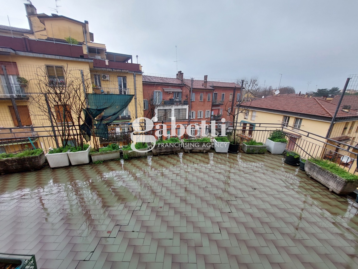Foto 2 di 25 - Appartamento in vendita a Bologna