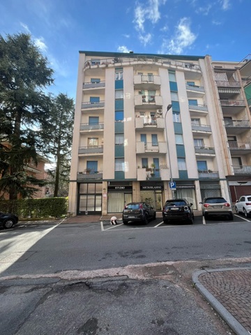 Foto 2 di 17 - Appartamento in vendita a Biella