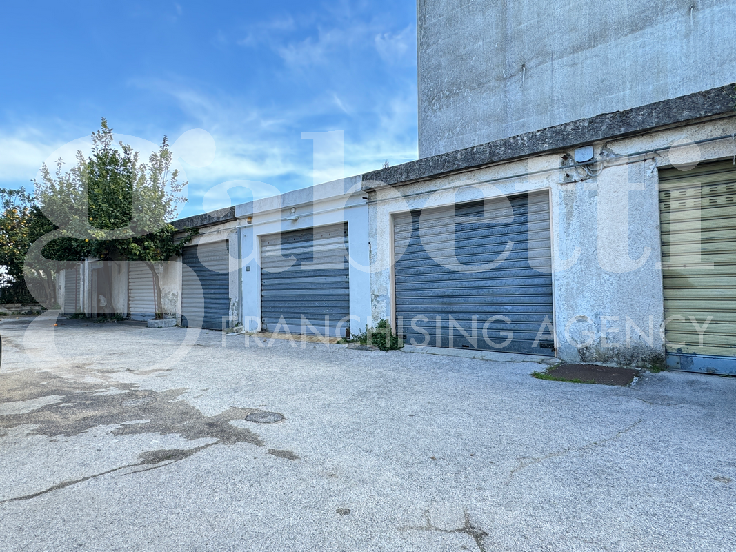 Garage in vendita a Mugnano di Napoli