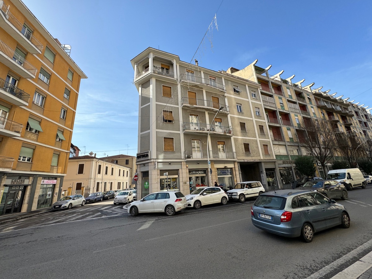 Foto 3 di 24 - Appartamento in vendita a Terni
