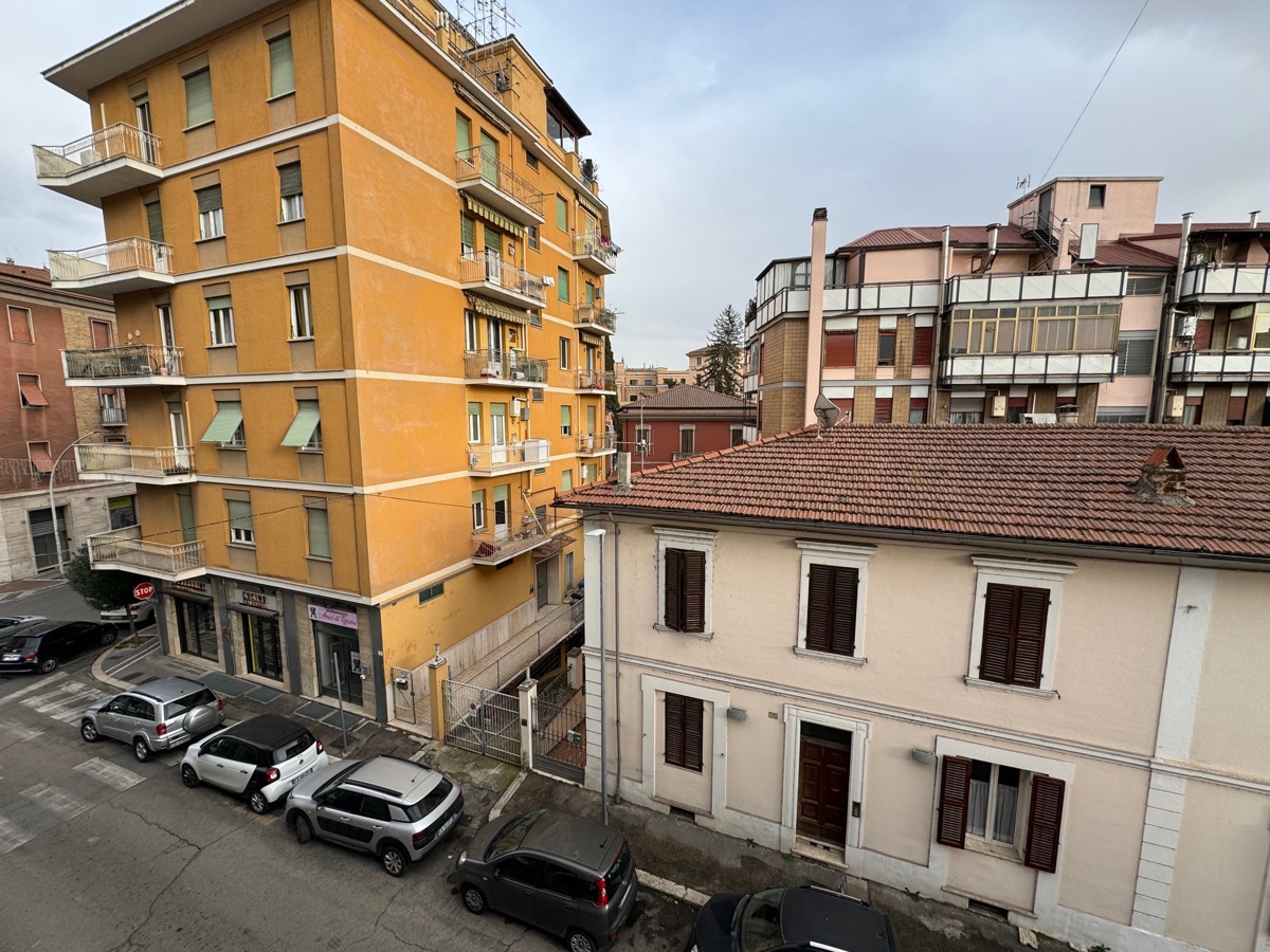 Foto 6 di 24 - Appartamento in vendita a Terni