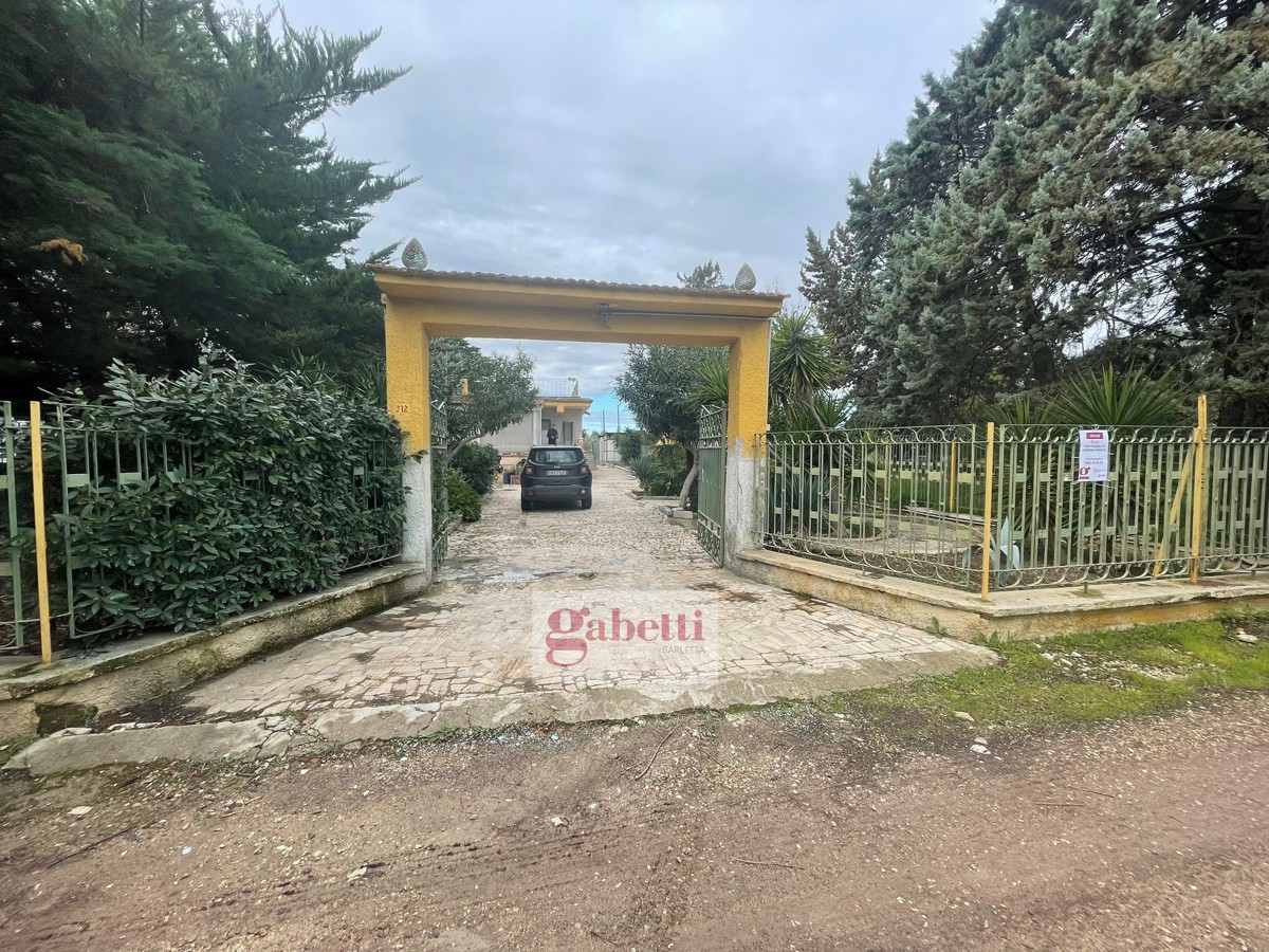 Foto 1 di 11 - Villa in vendita a Barletta