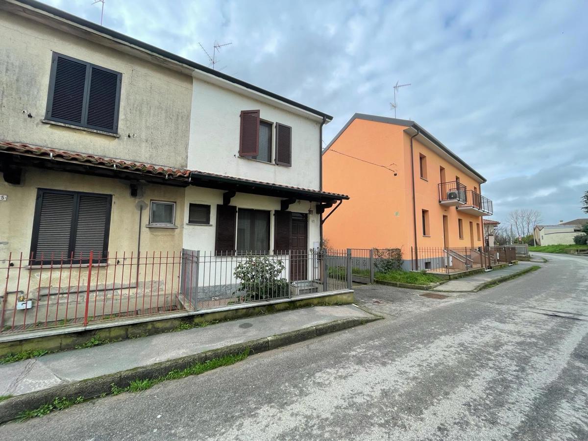 Foto 15 di 16 - Villa in vendita a Robecco sul Naviglio