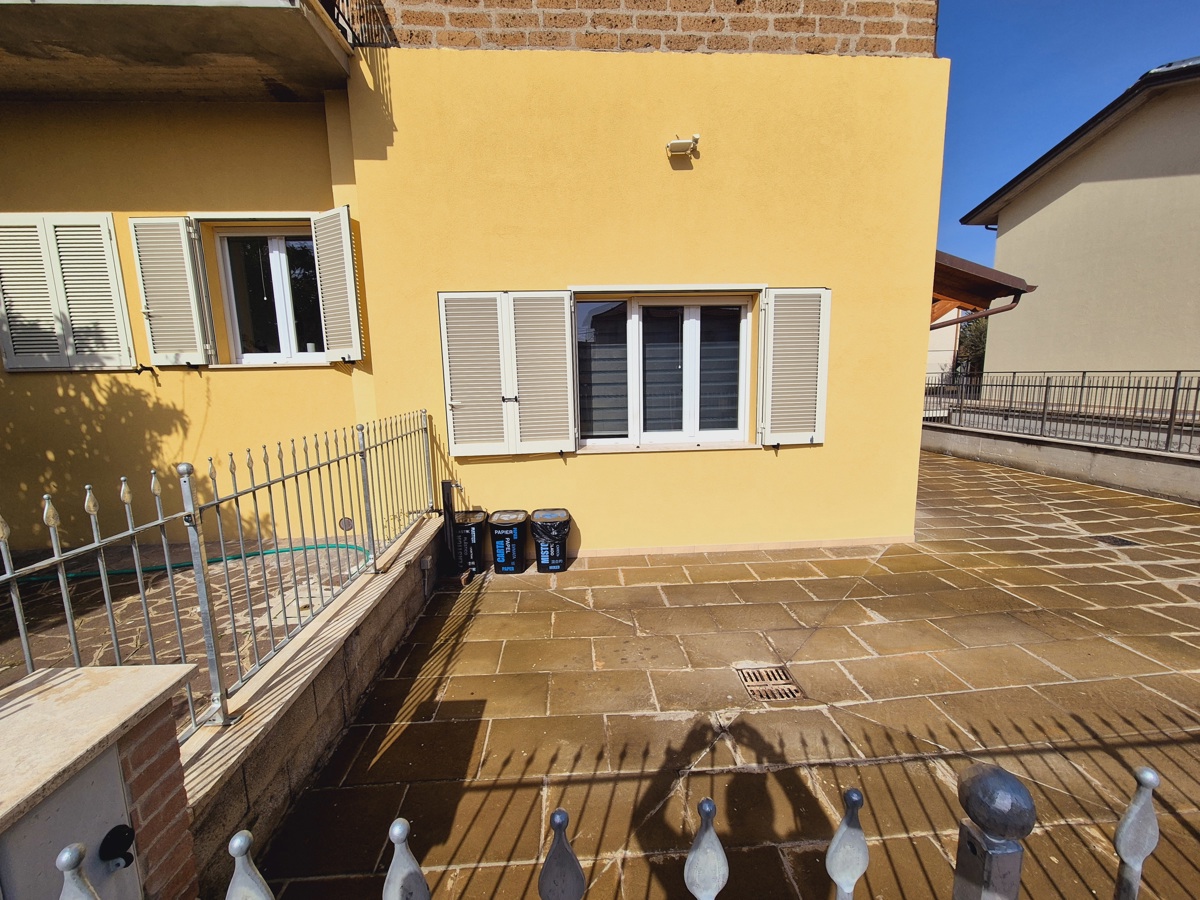 Foto 3 di 27 - Appartamento in vendita a Assisi