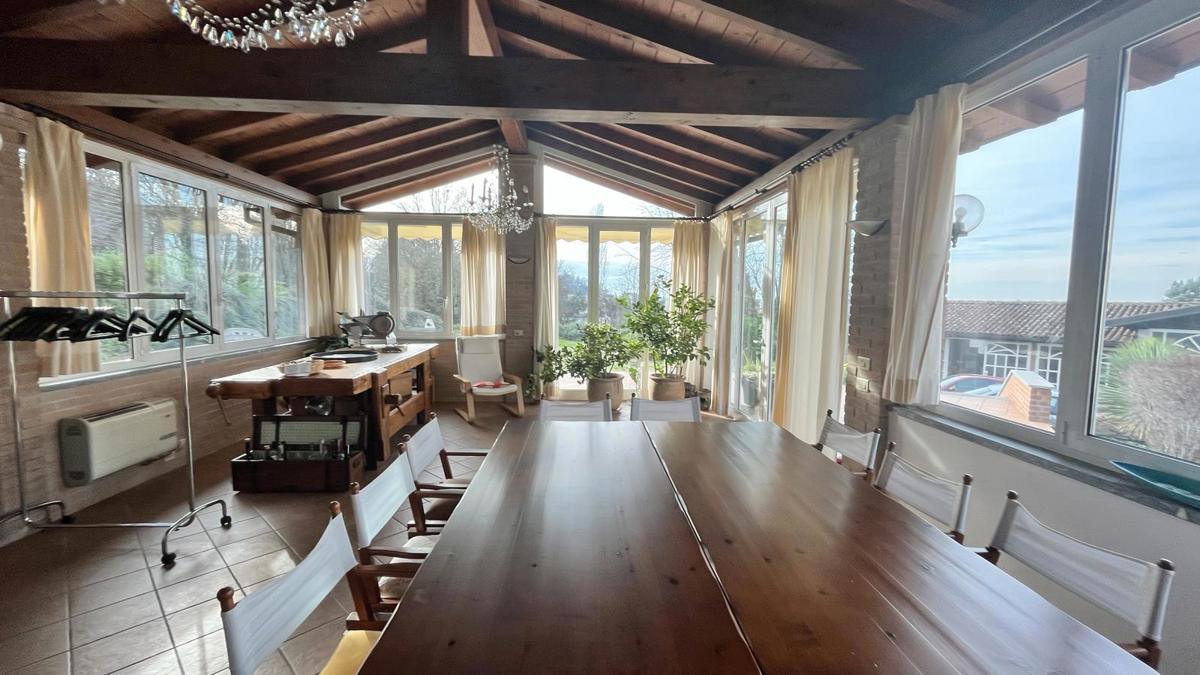 Foto 21 di 30 - Villa in vendita a Casteggio