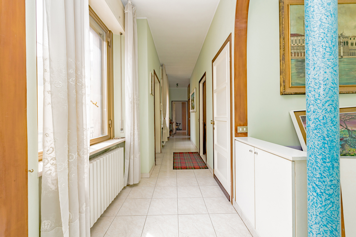 Foto 13 di 37 - Casa indipendente in vendita a Paderno Dugnano