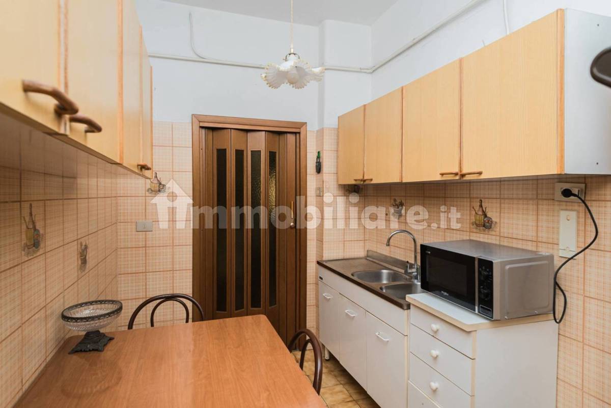 Foto 2 di 28 - Appartamento in vendita a Roma