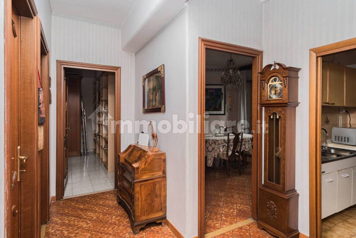 Foto 26 di 28 - Appartamento in vendita a Roma