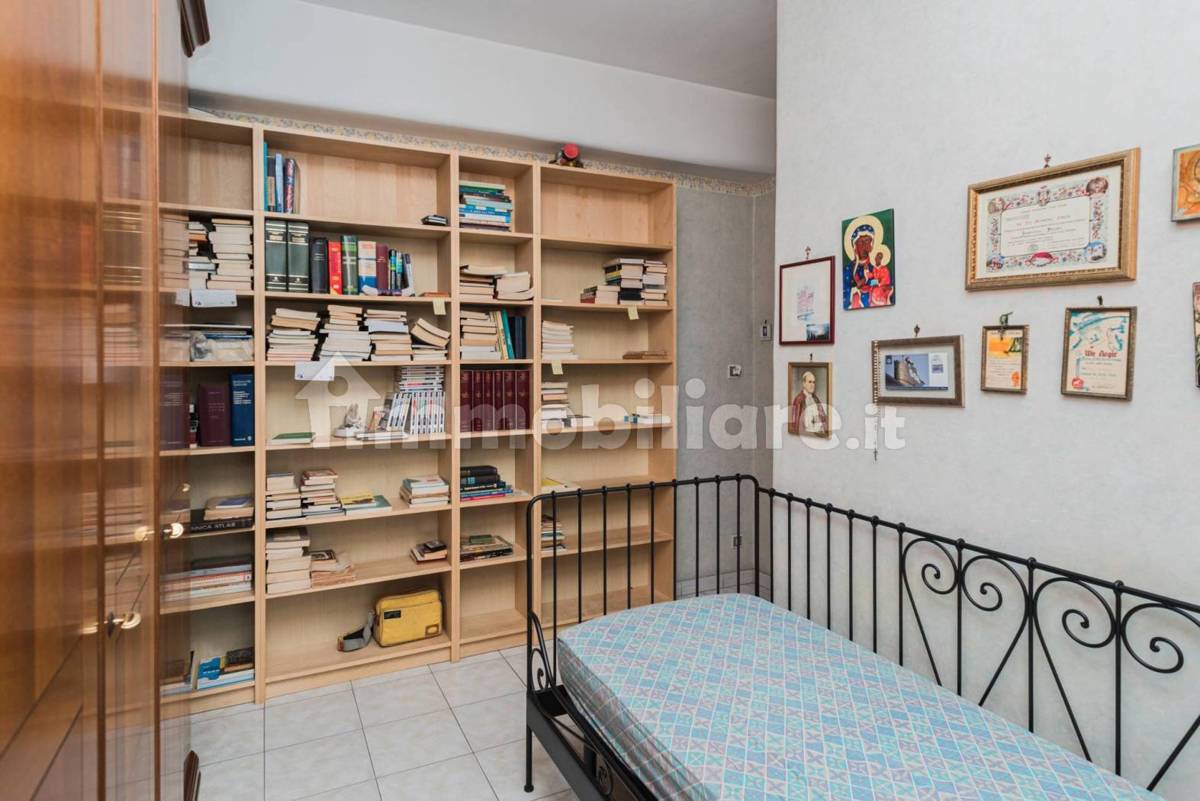Foto 10 di 28 - Appartamento in vendita a Roma