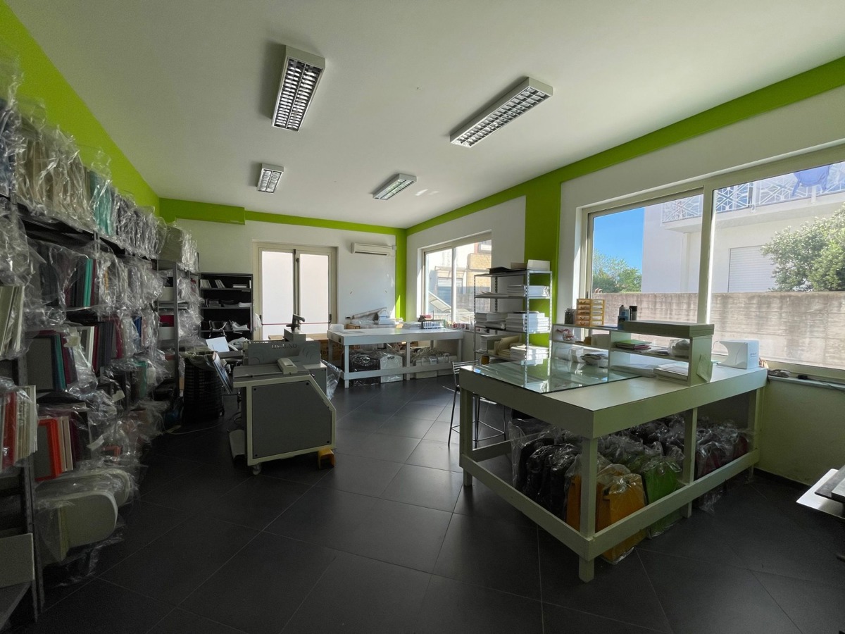 Foto 11 di 20 - Ufficio in vendita a Bellizzi