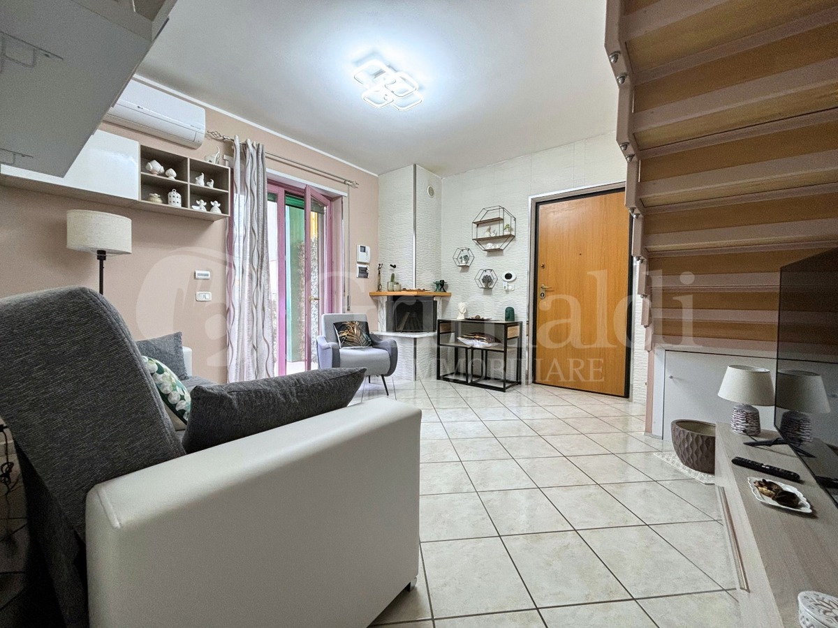 Foto 1 di 24 - Appartamento in vendita a Battipaglia