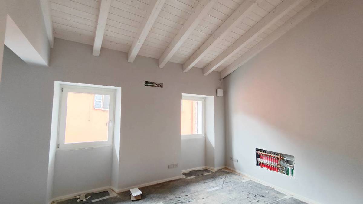 Foto 2 di 25 - Appartamento in vendita a Piacenza