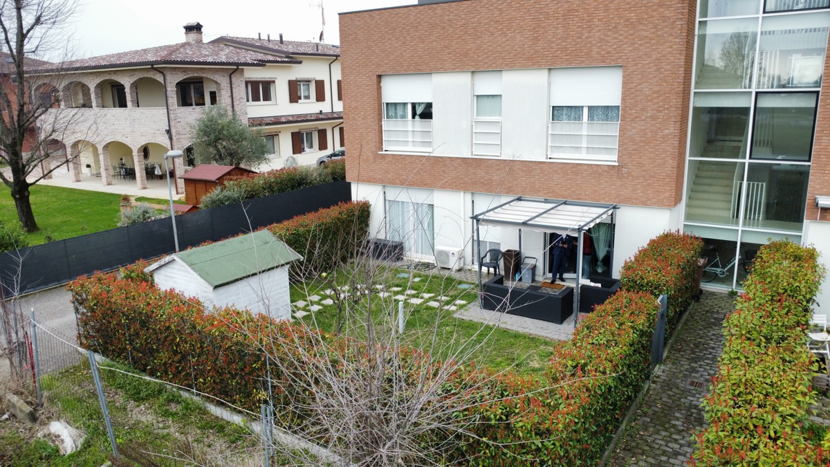 Foto 3 di 28 - Appartamento in vendita a San Giovanni in Persiceto