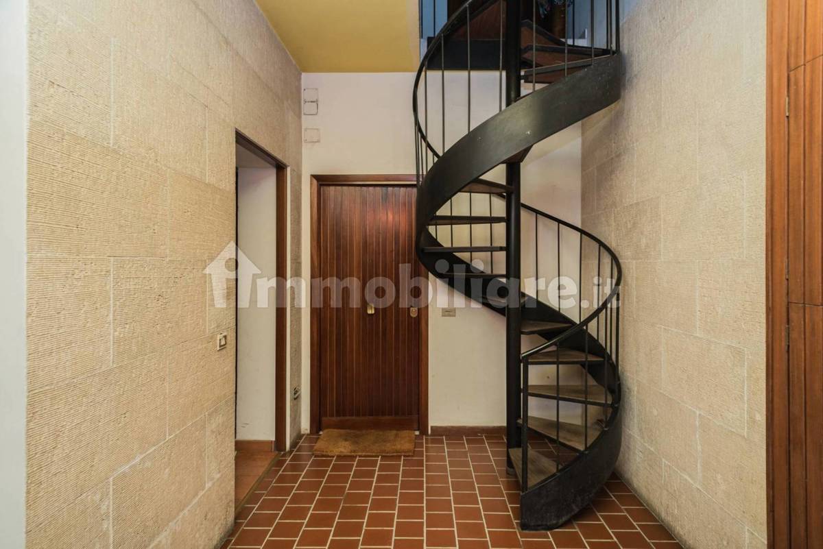 Foto 27 di 32 - Appartamento in vendita a Roma