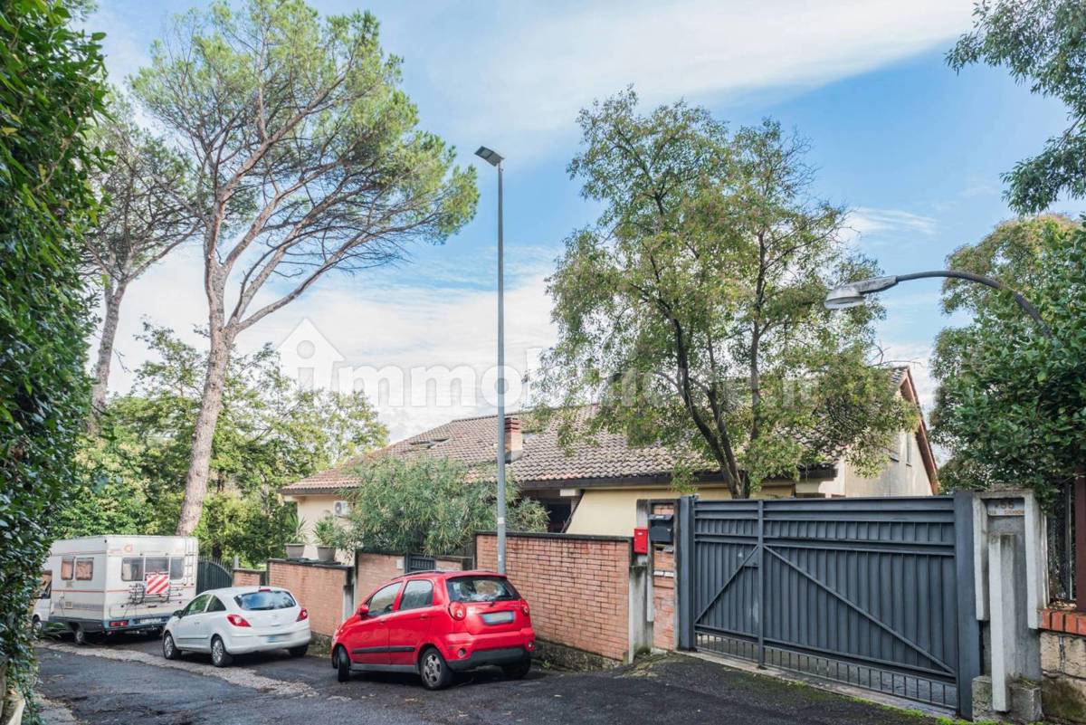 Foto 25 di 32 - Appartamento in vendita a Roma
