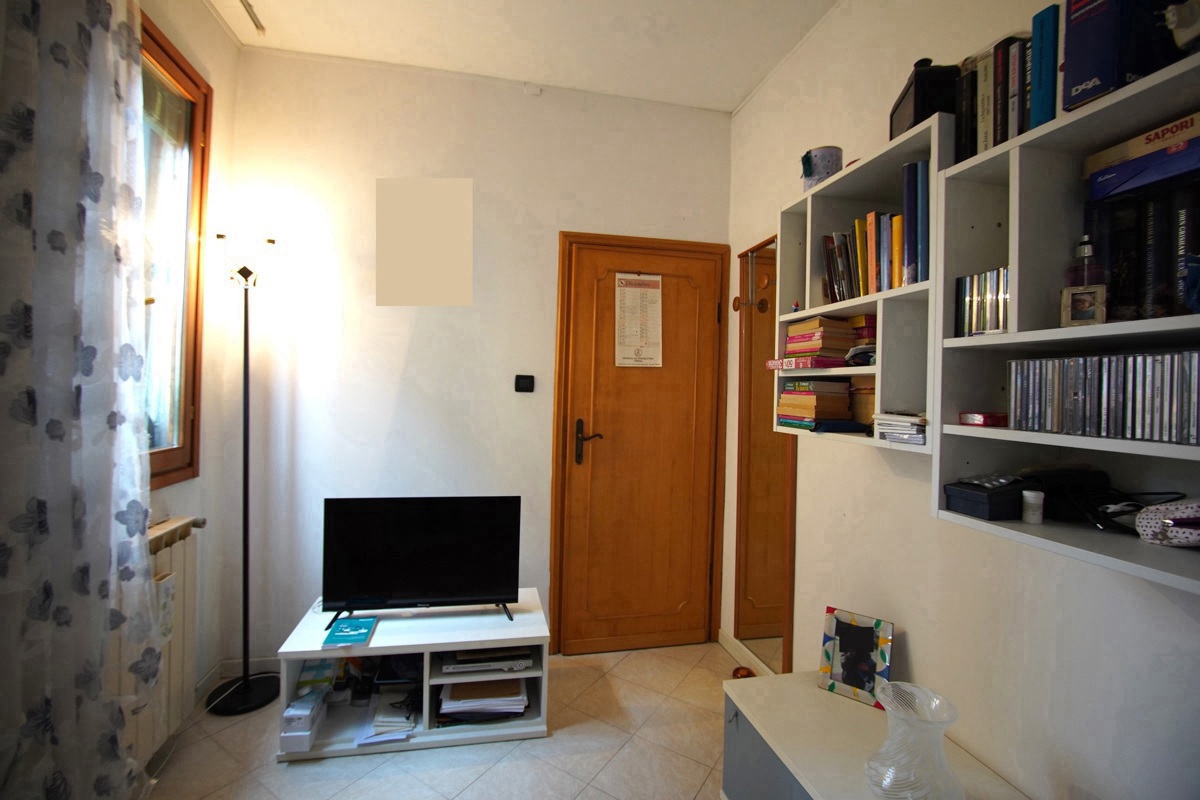 Foto 11 di 15 - Appartamento in vendita a Venezia