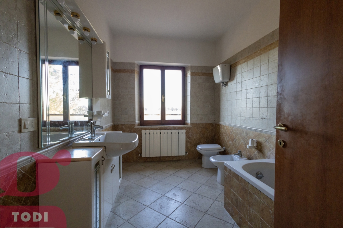 Foto 14 di 17 - Appartamento in affitto a Fratta Todina