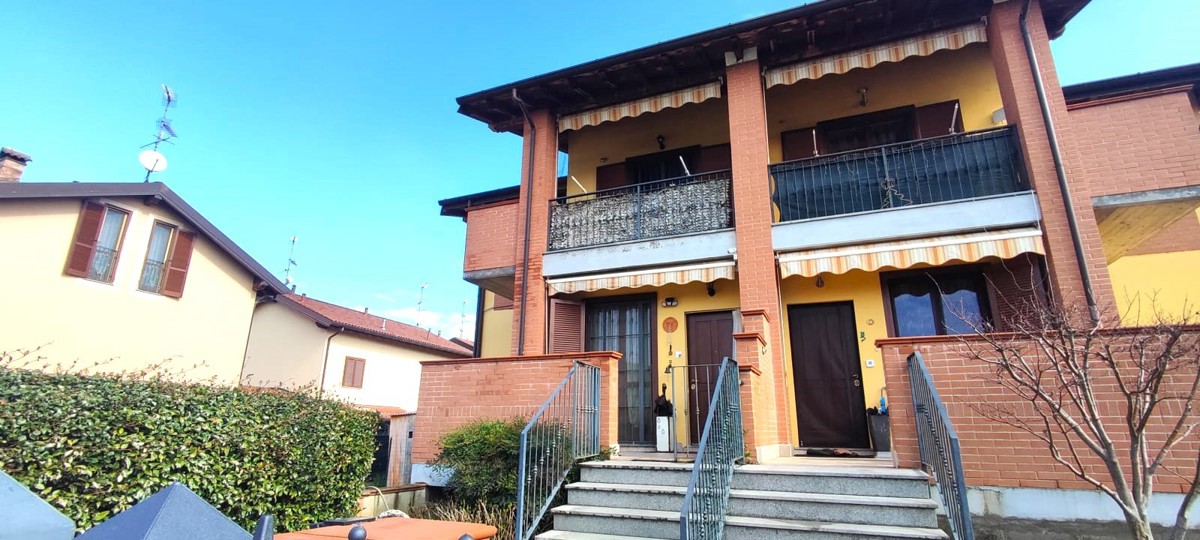 Foto 1 di 27 - Villa in vendita a Ceranova