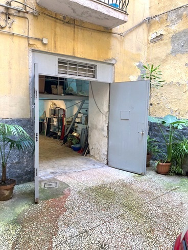 Foto 6 di 11 - Garage in vendita a Napoli