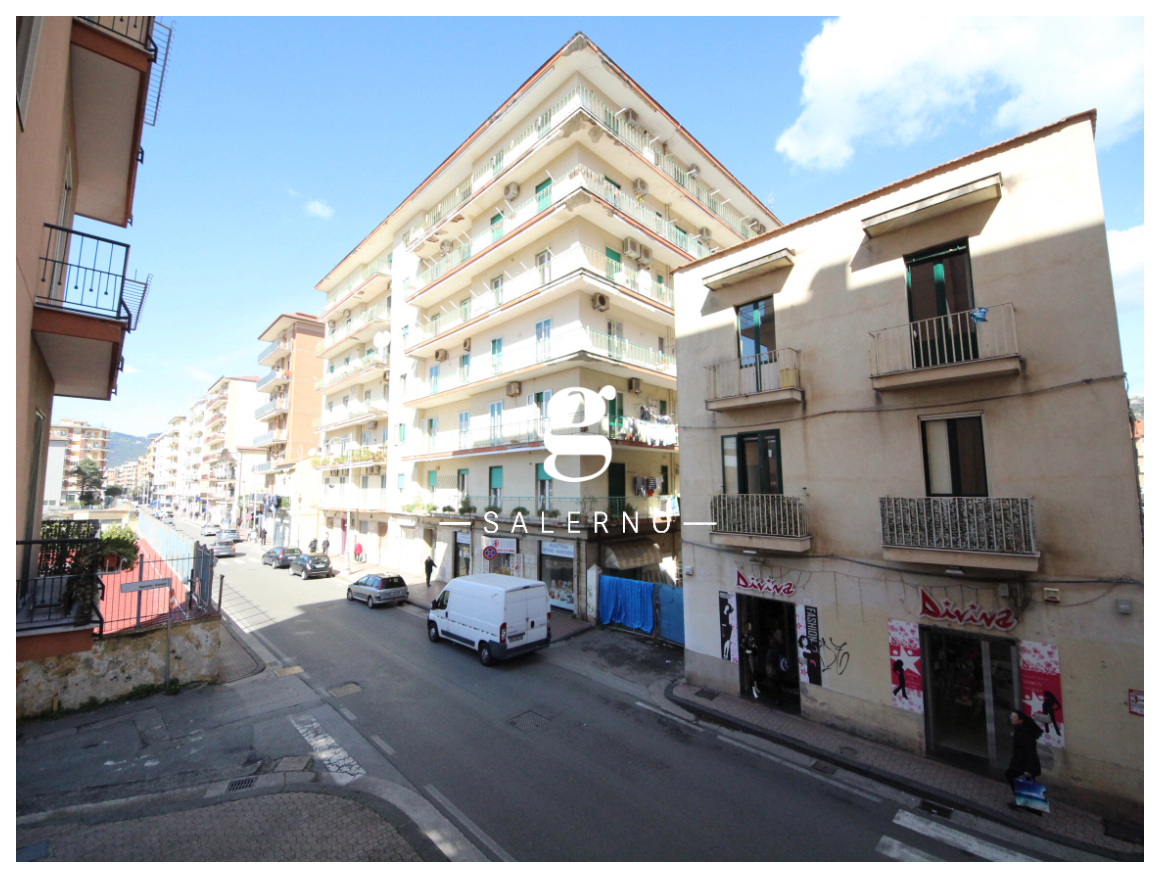 Foto 16 di 23 - Appartamento in vendita a Salerno