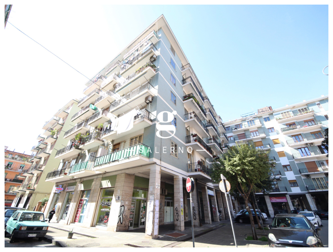 Foto 20 di 21 - Appartamento in vendita a Salerno